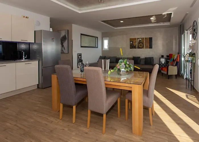 Apartment Aqua