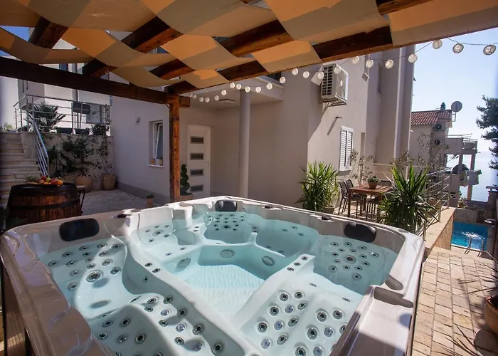 Aqua Apartment *